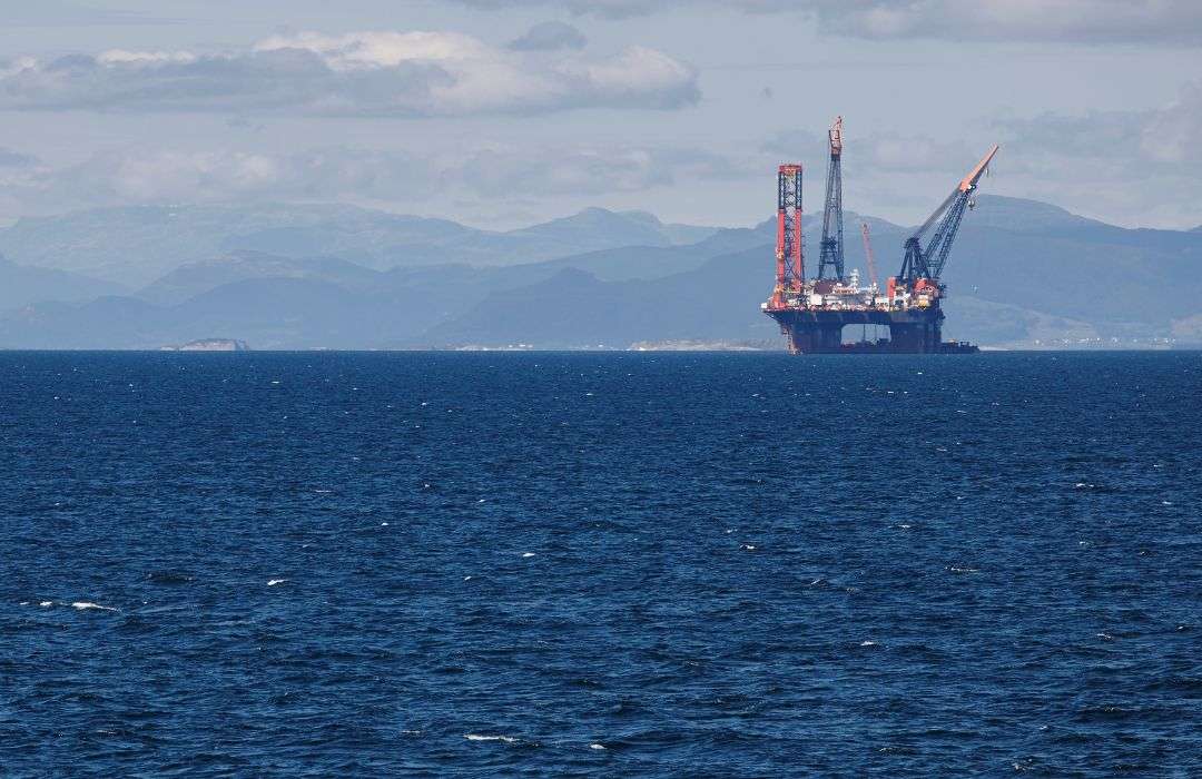 Oil and gas platform