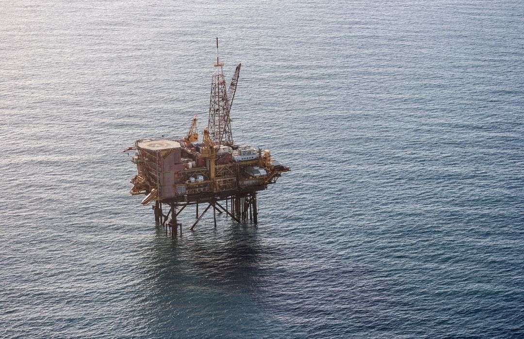 oil rig